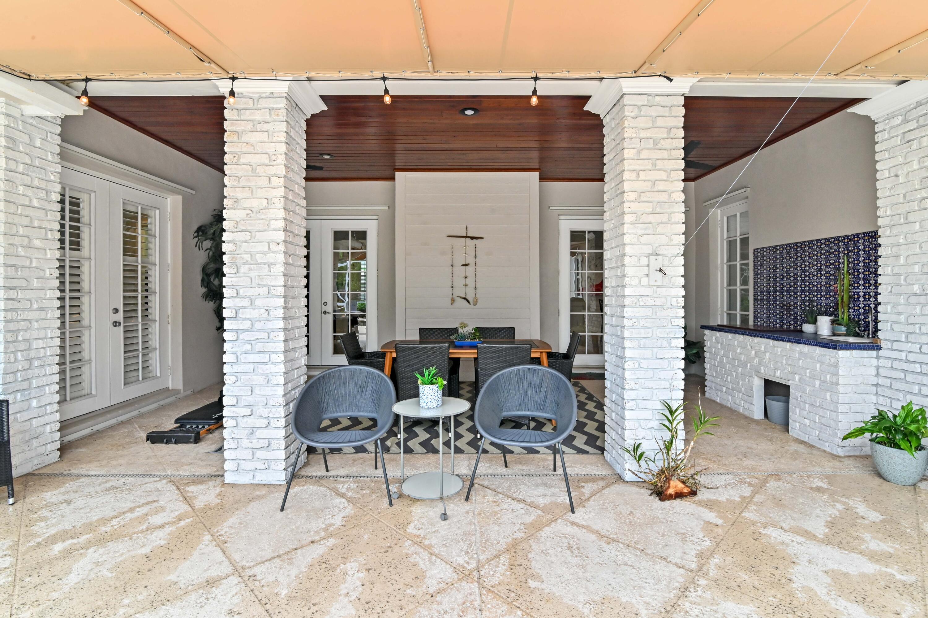 18263 River Oaks Drive