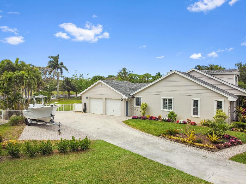 18263 River Oaks Drive