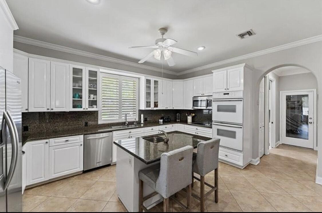 18263 River Oaks Drive