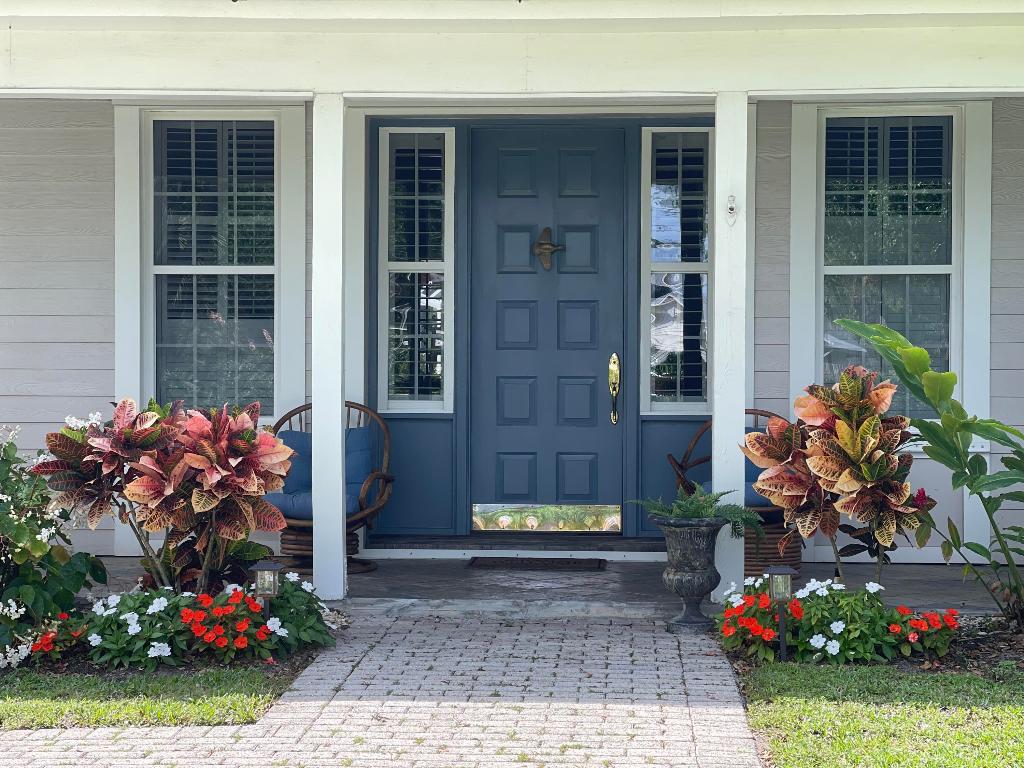 18263 River Oaks Drive