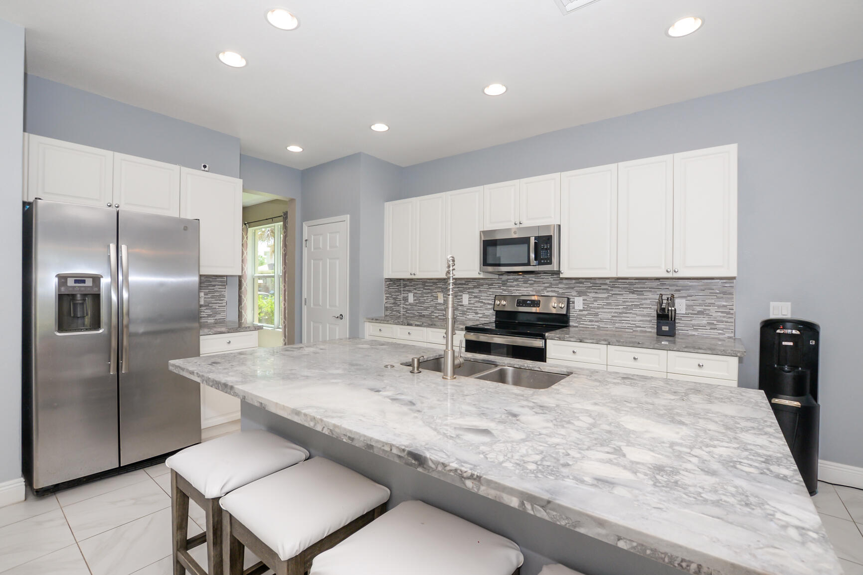 1327 NW Leonardo Circle