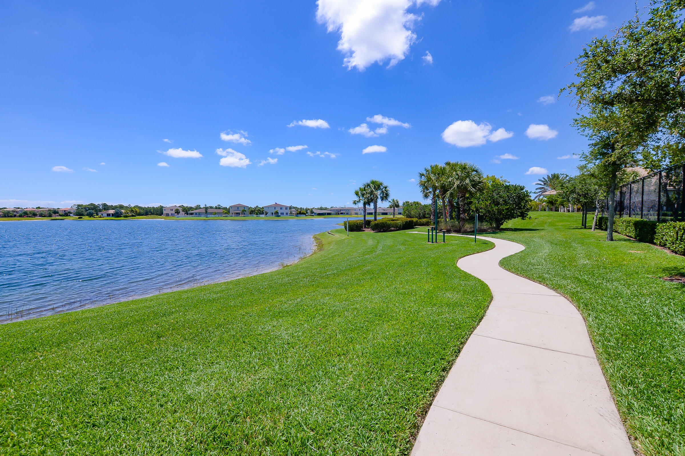 1327 NW Leonardo Circle