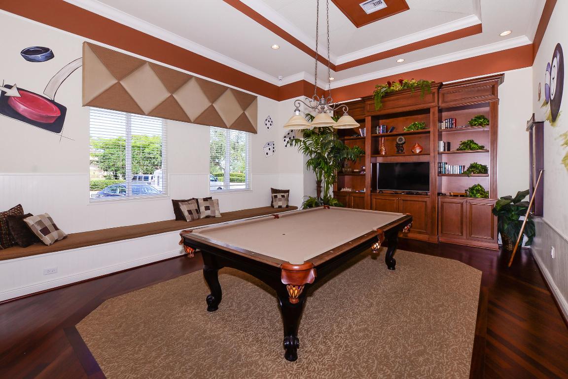 1327 NW Leonardo Circle