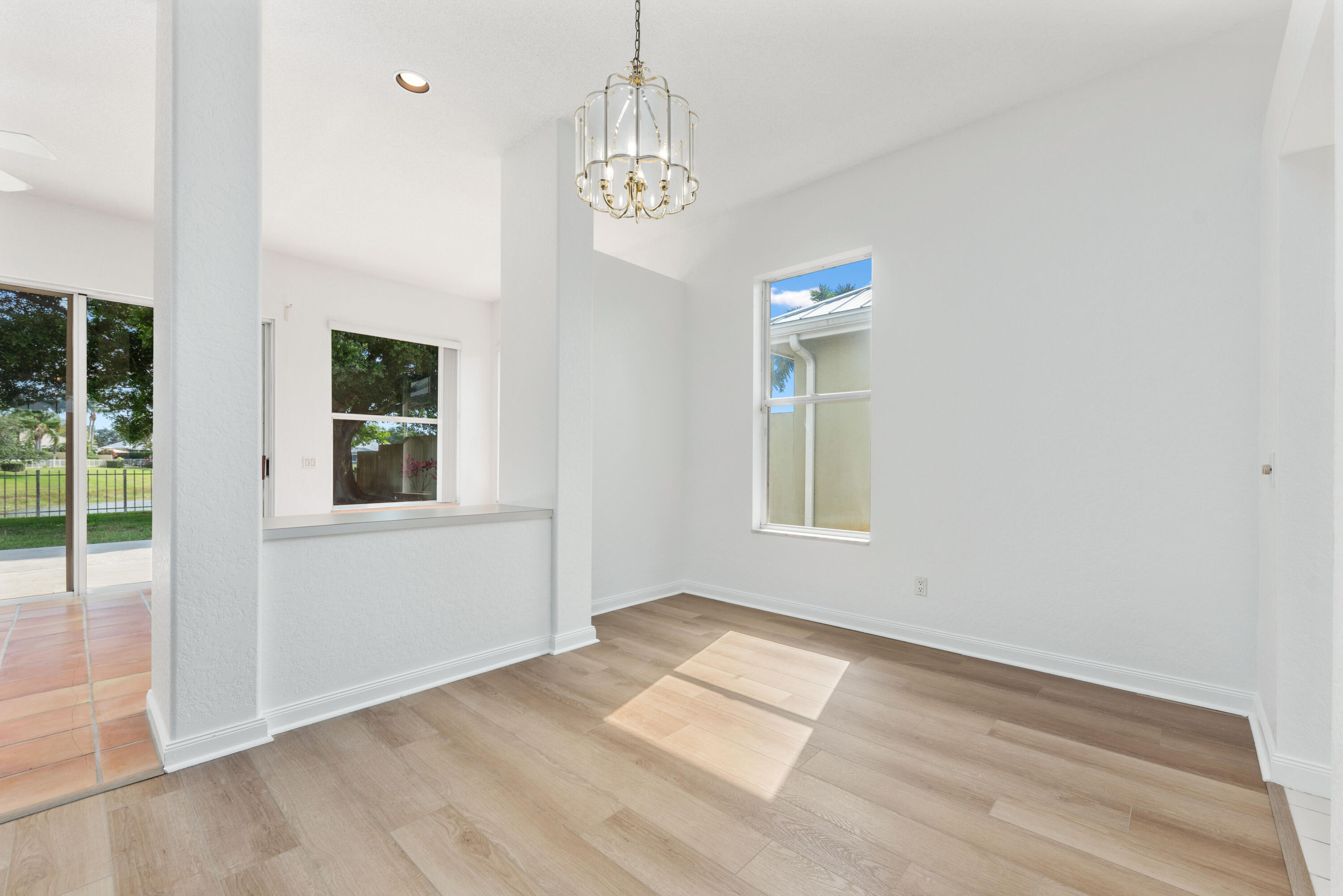 2544 SW Greenwich Way