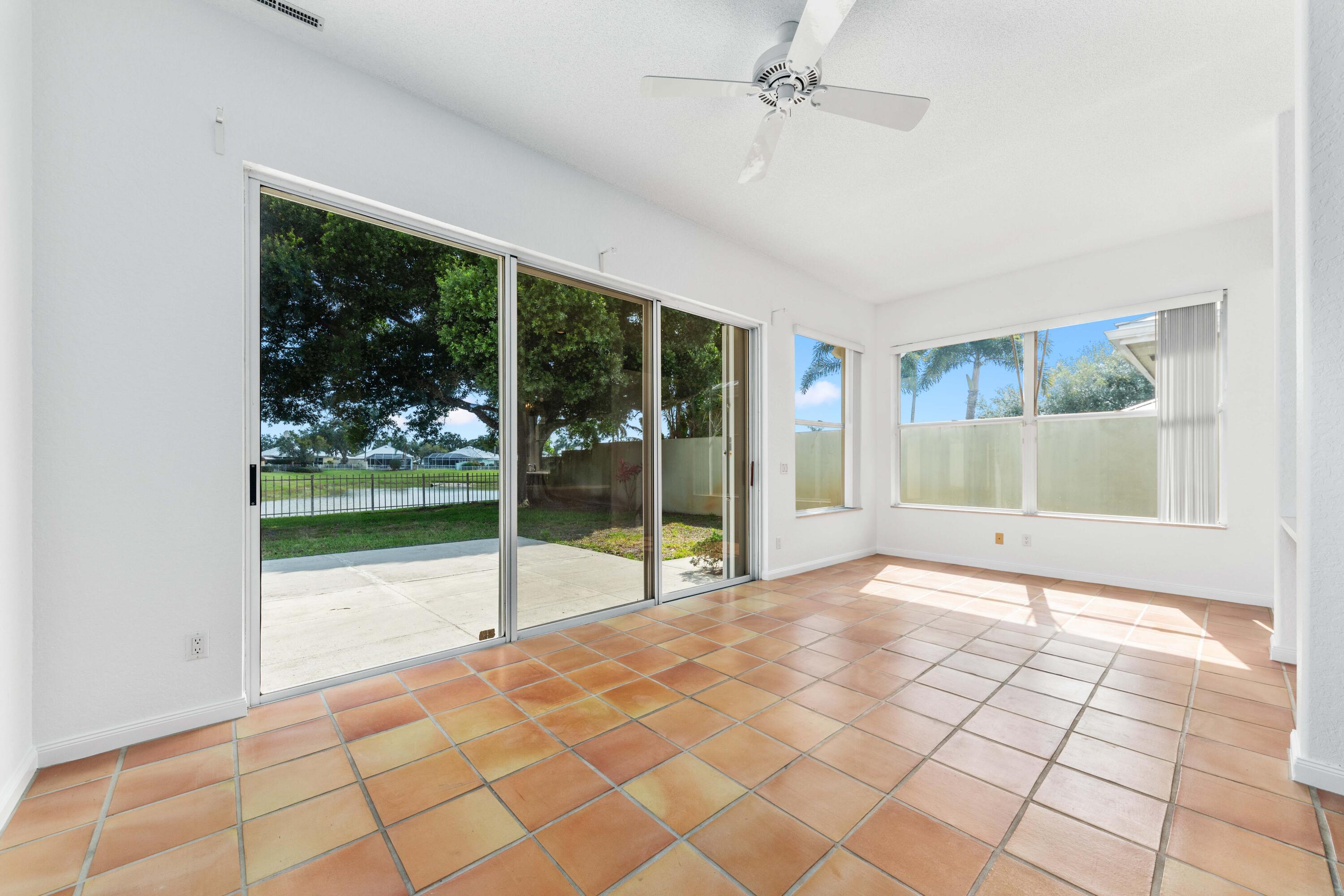 2544 SW Greenwich Way