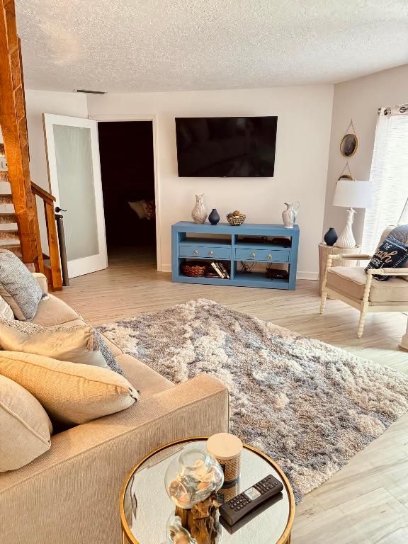 1605 S Us Highway 1 1h