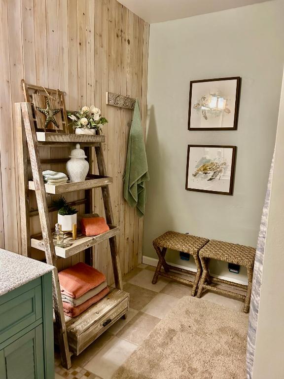 1605 S Us Highway 1 1h