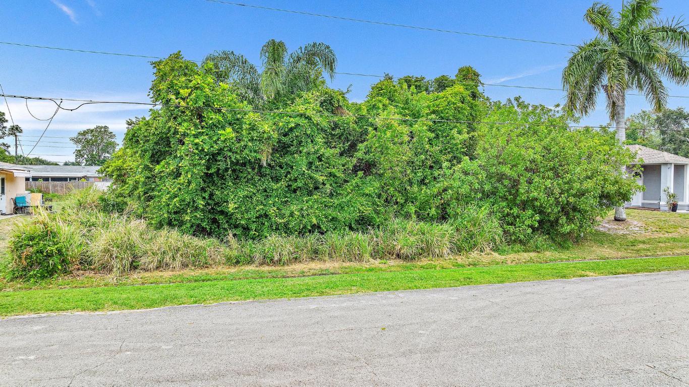 1432 SW Irving Street