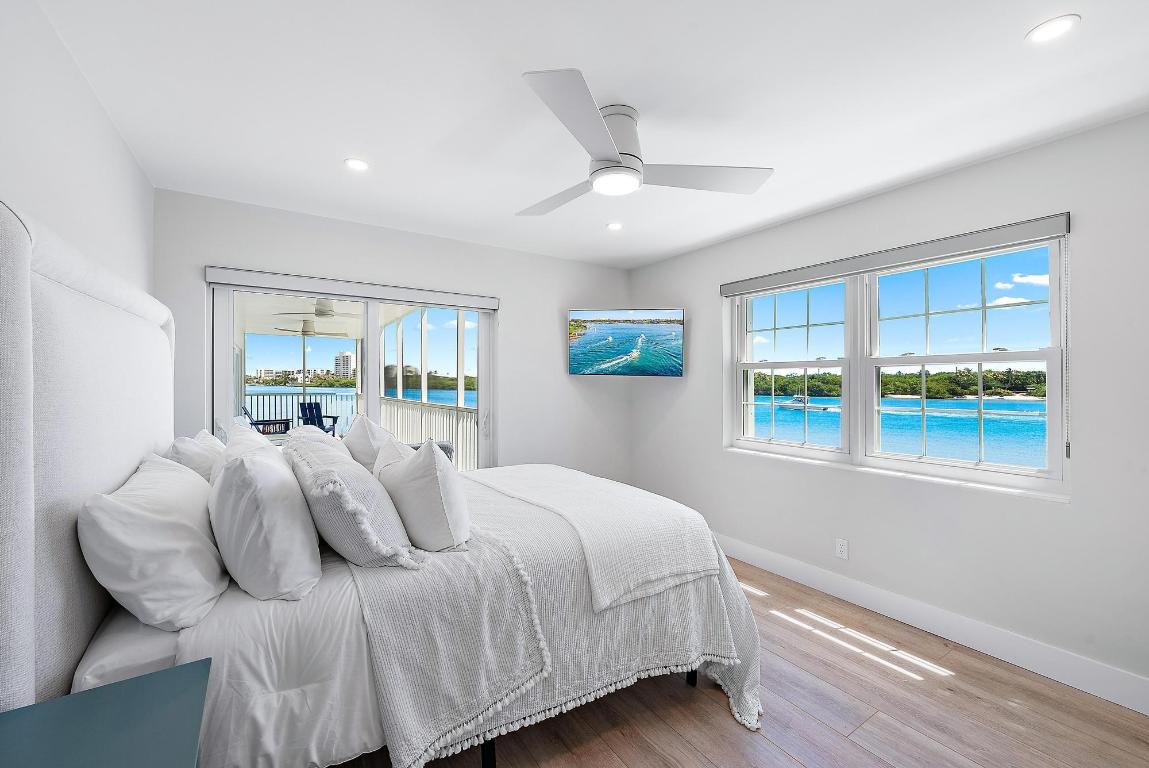 100 Waterway Road 207e