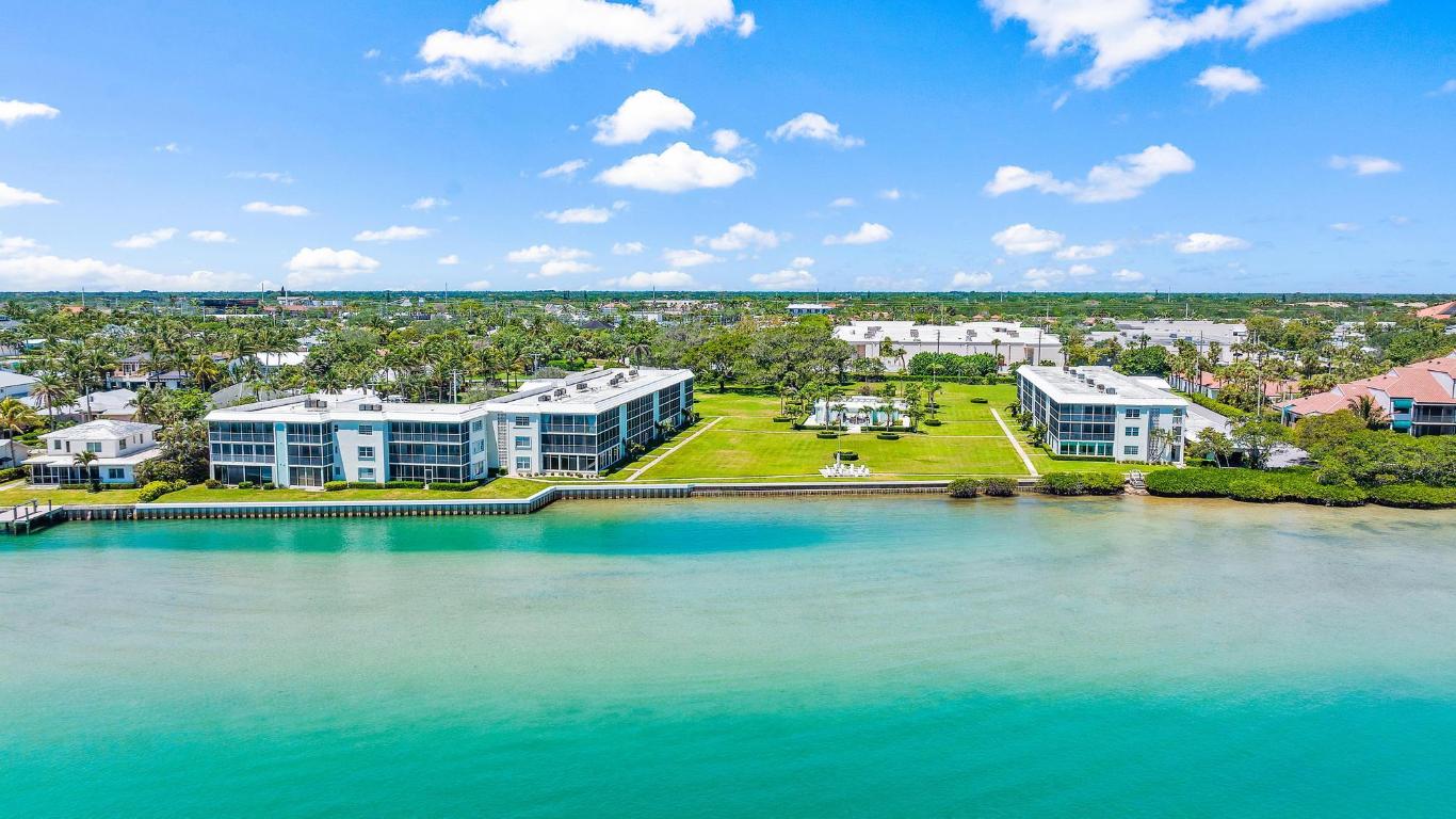 100 Waterway Road 207e