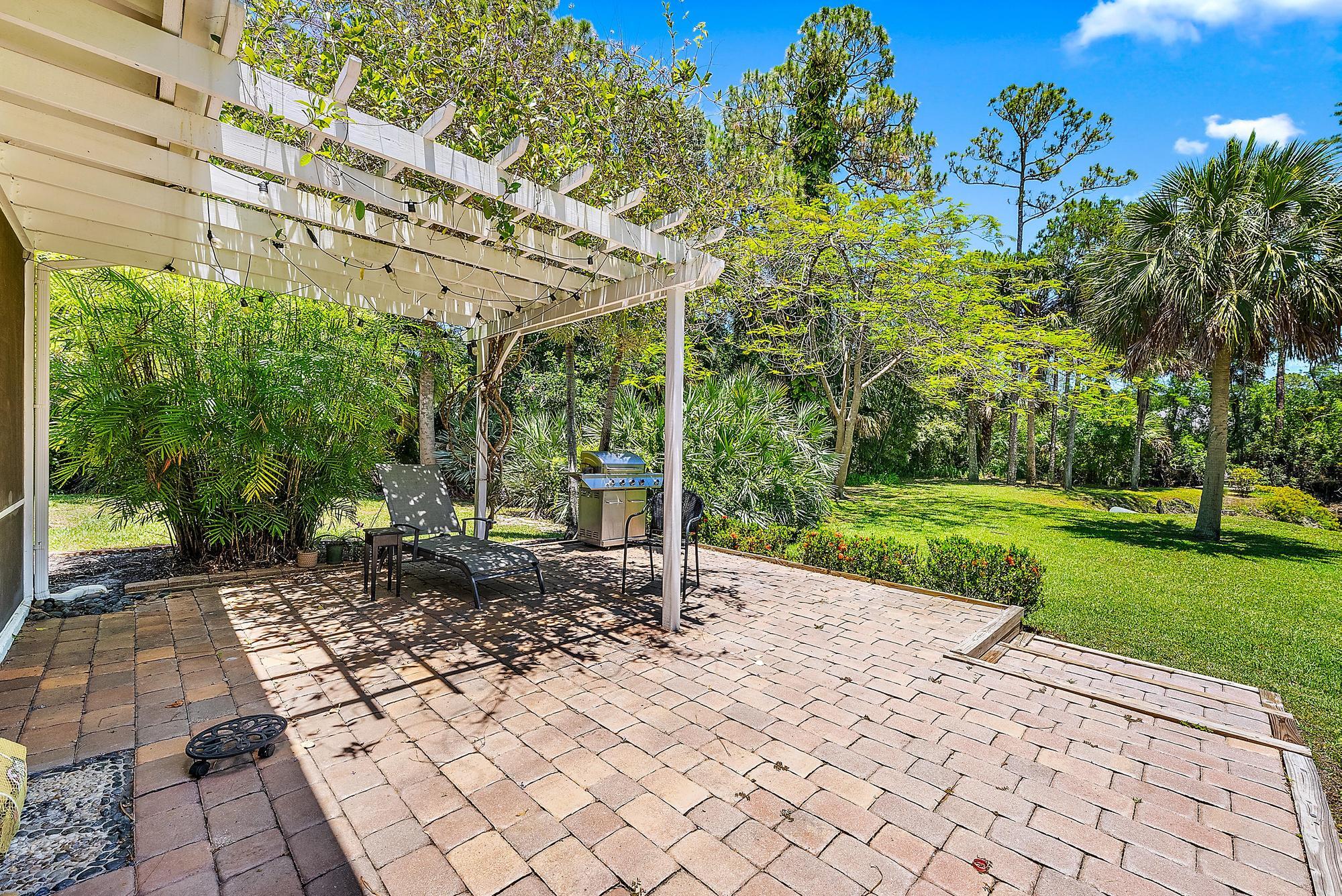 15244 96th Street N