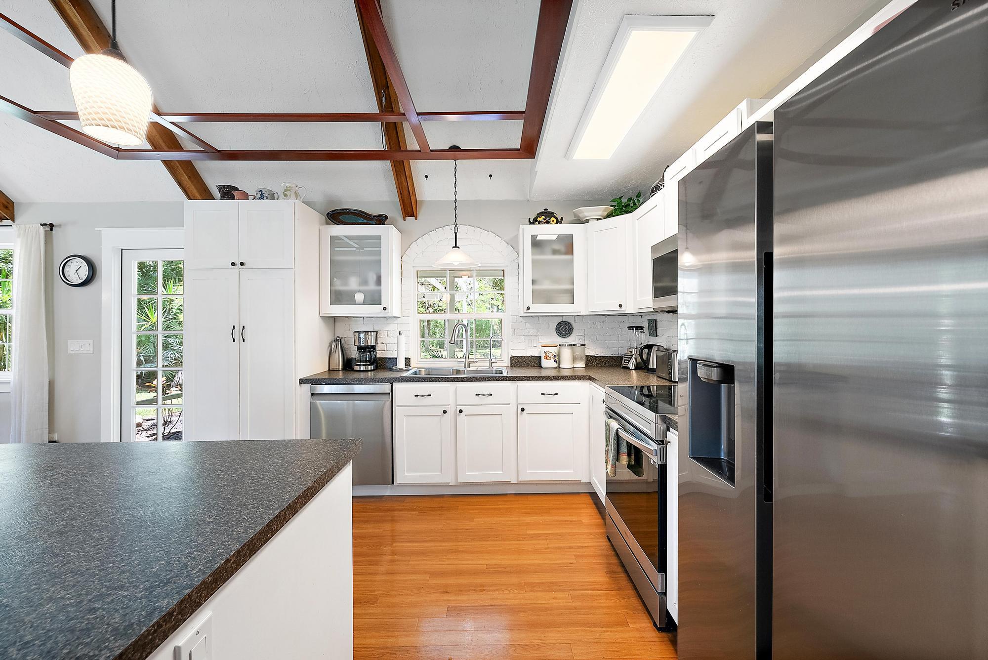 15244 96th Street N
