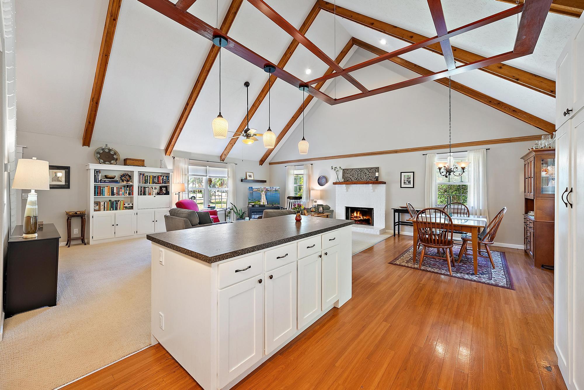 15244 96th Street N