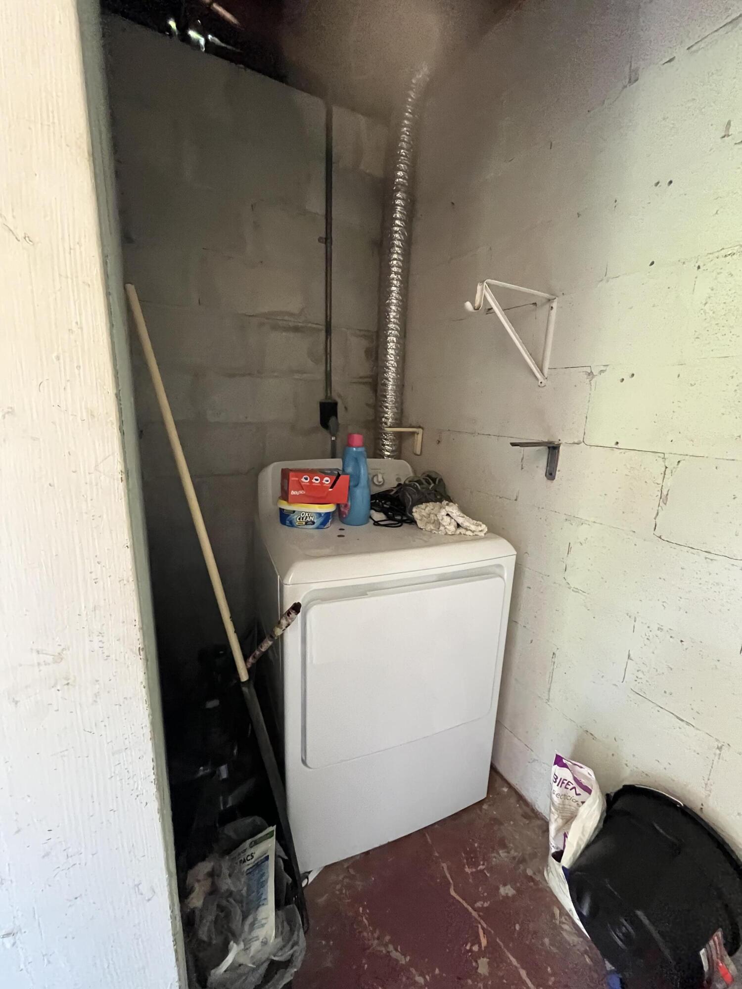 1425 NE Waveland Avenue