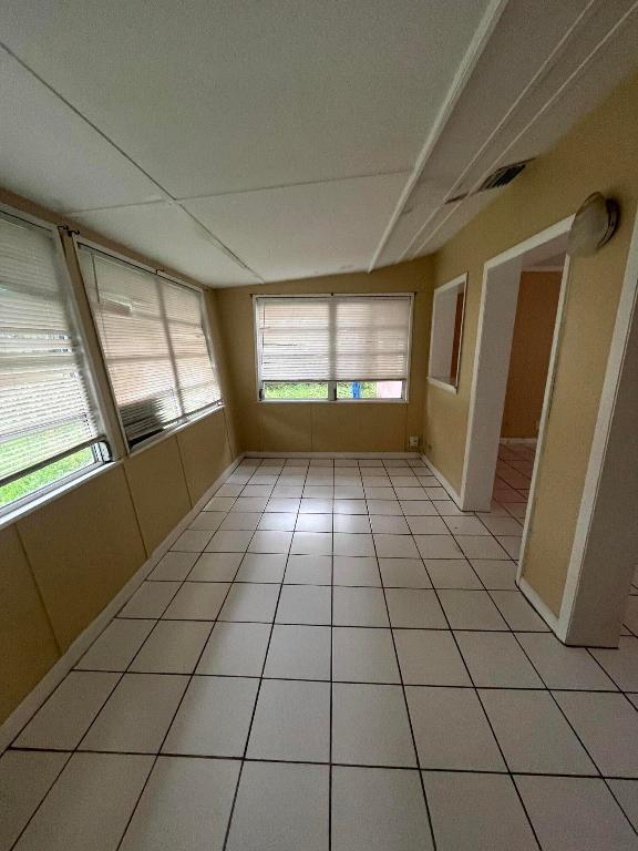 1425 NE Waveland Avenue