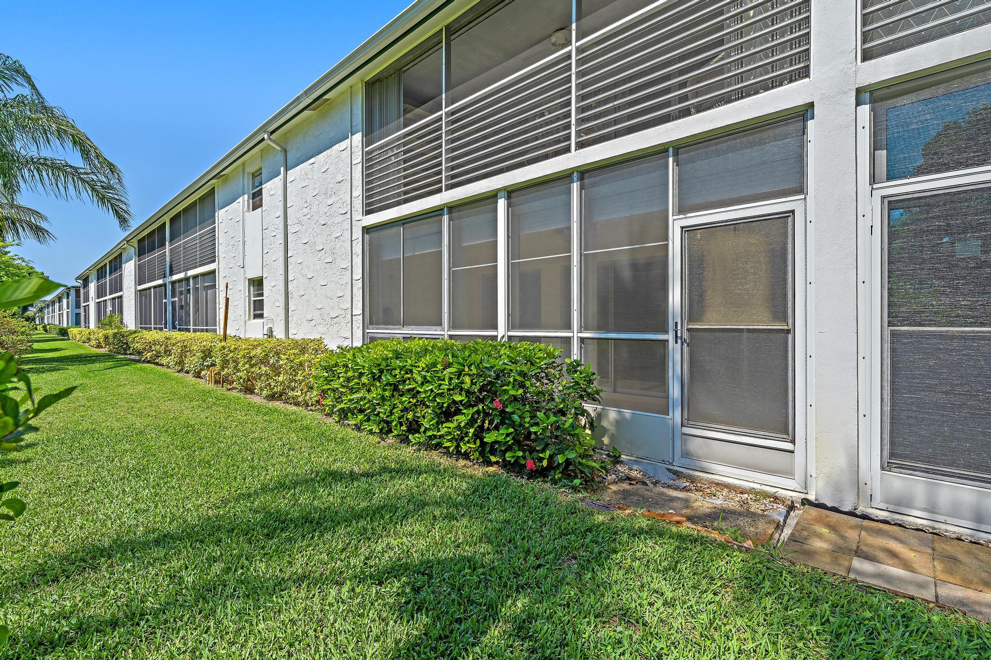 6 Garden Street 106p