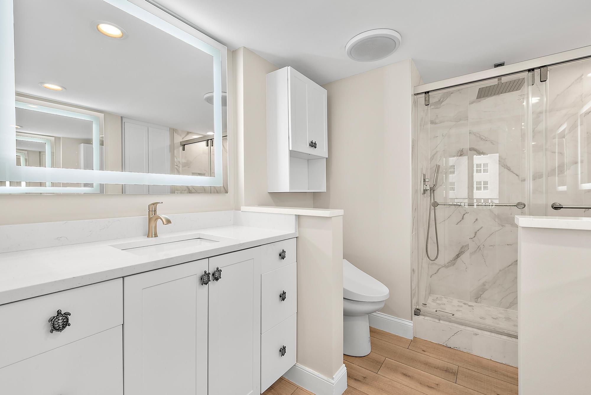 5460 N Ocean Drive 3b