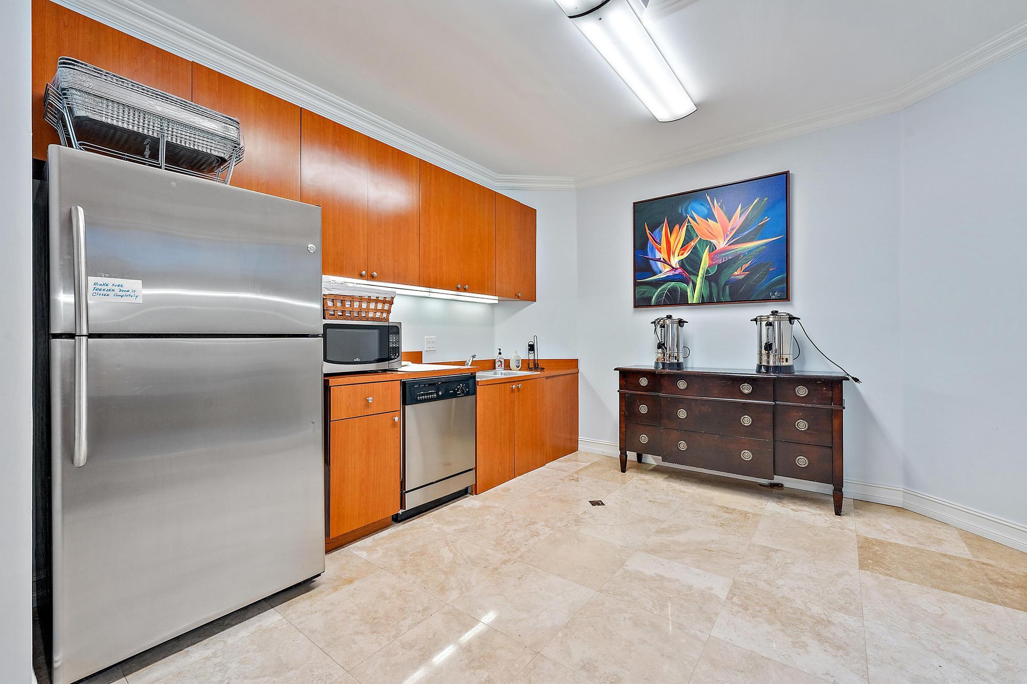 54 Uno Lago Drive