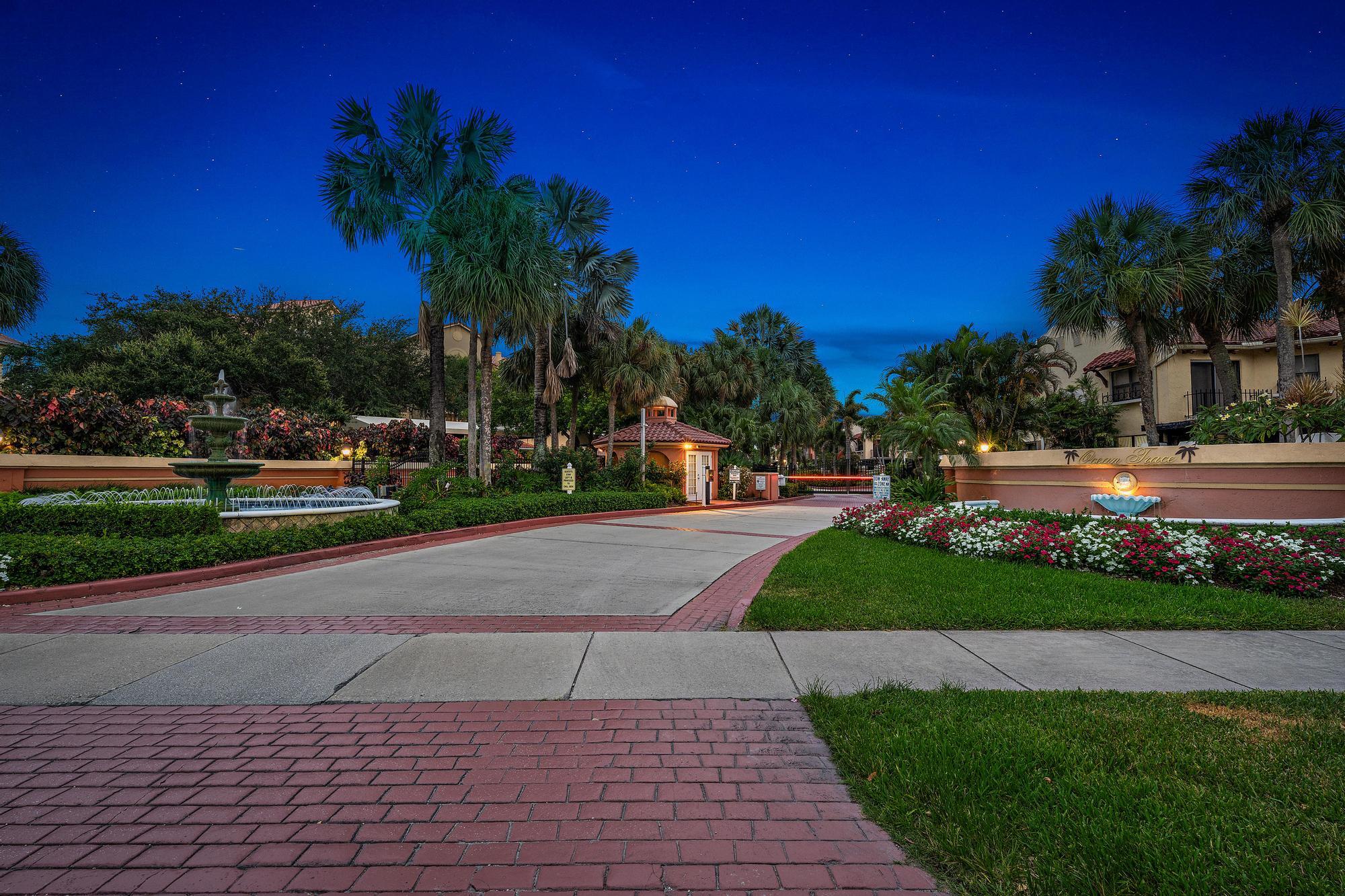 54 Uno Lago Drive