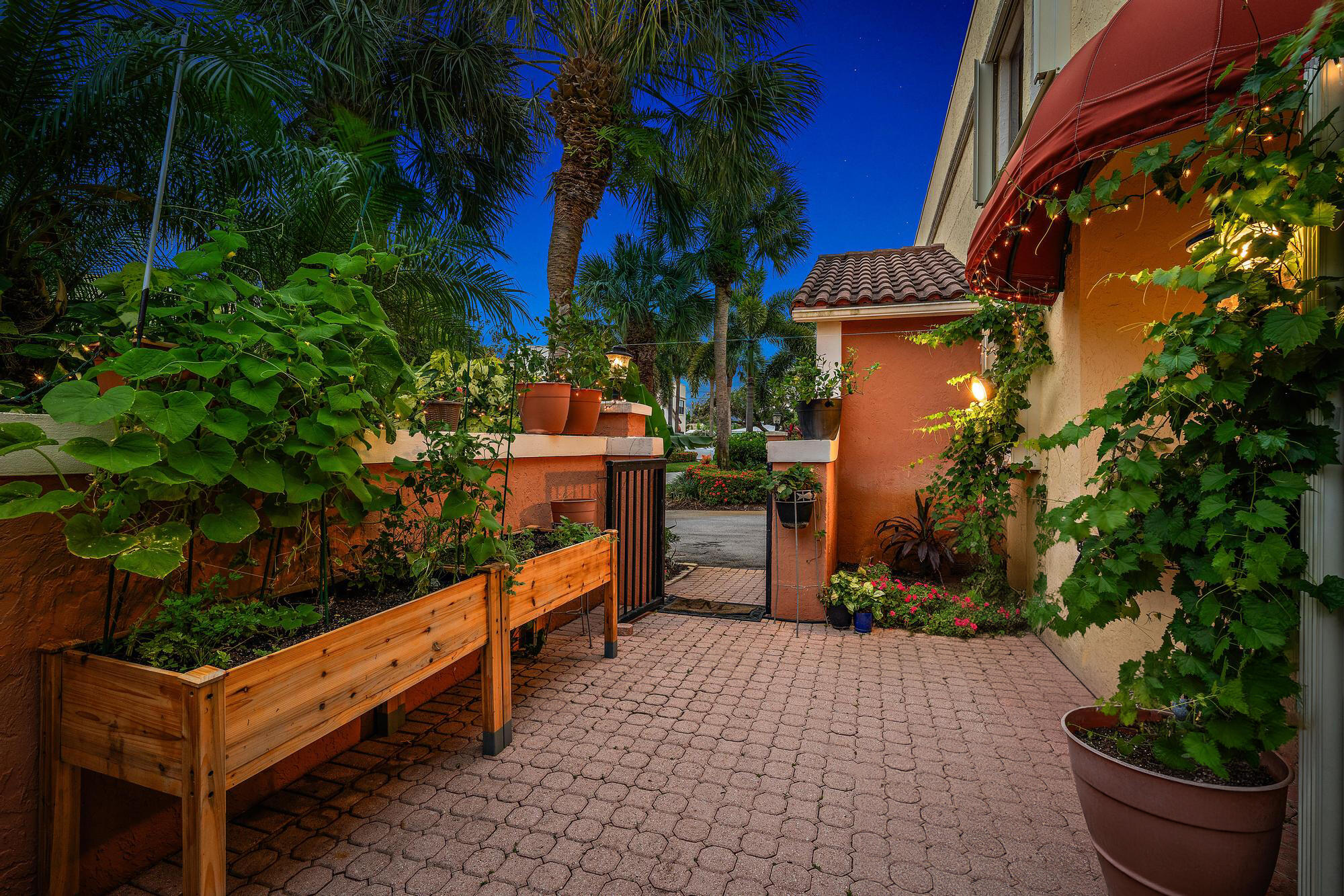 54 Uno Lago Drive
