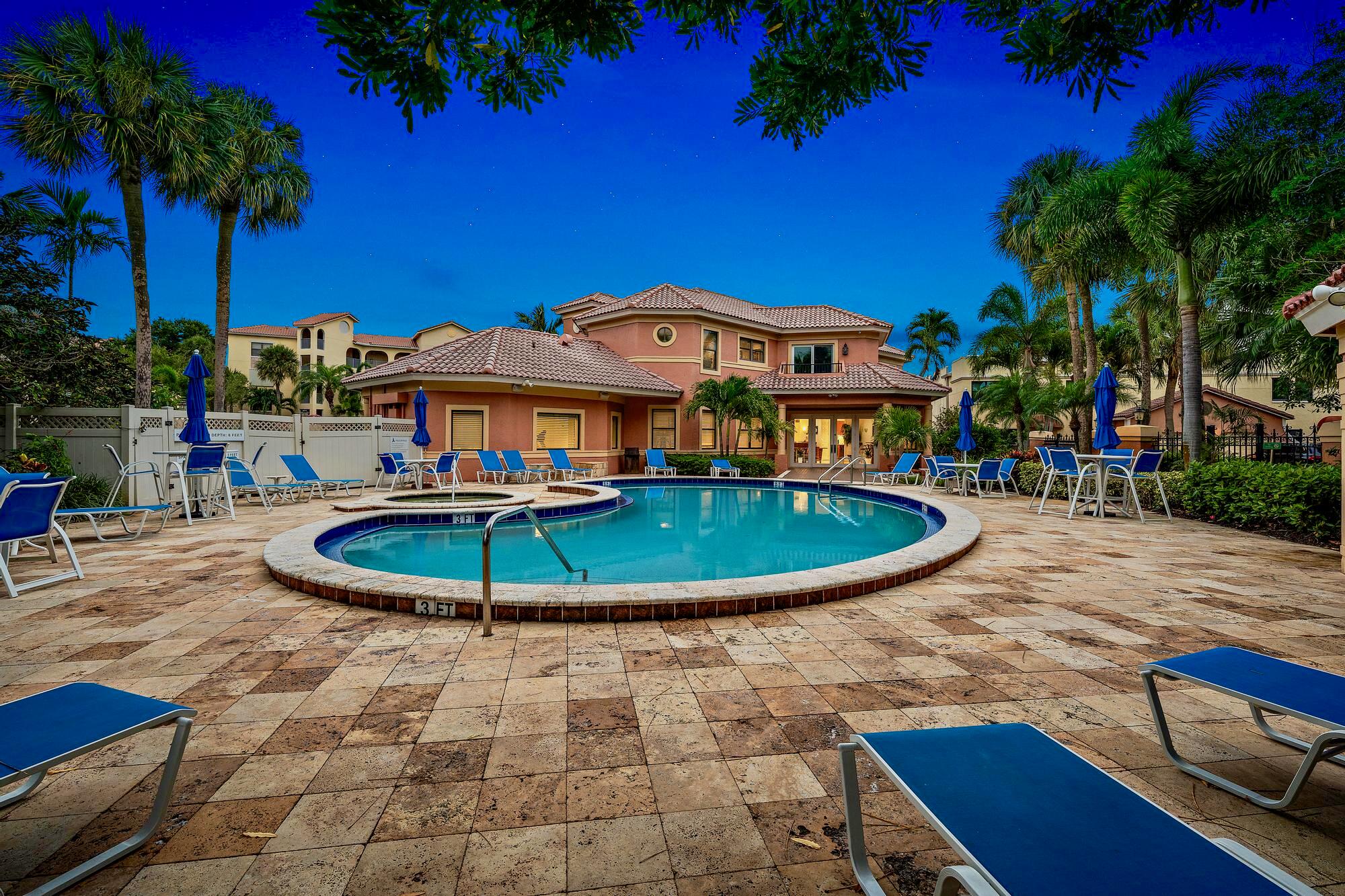 54 Uno Lago Drive