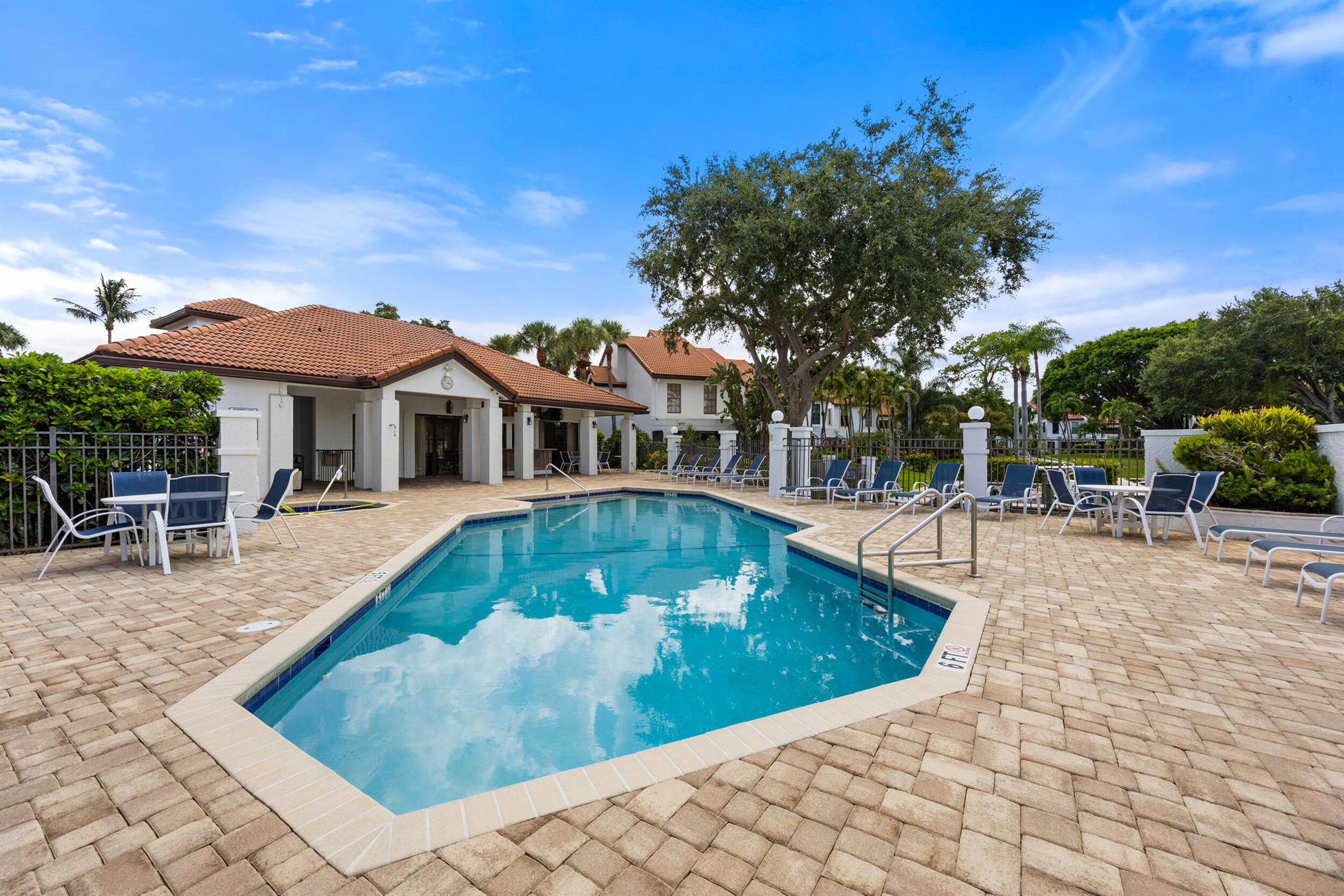 2280 Treasure Isle Drive A82