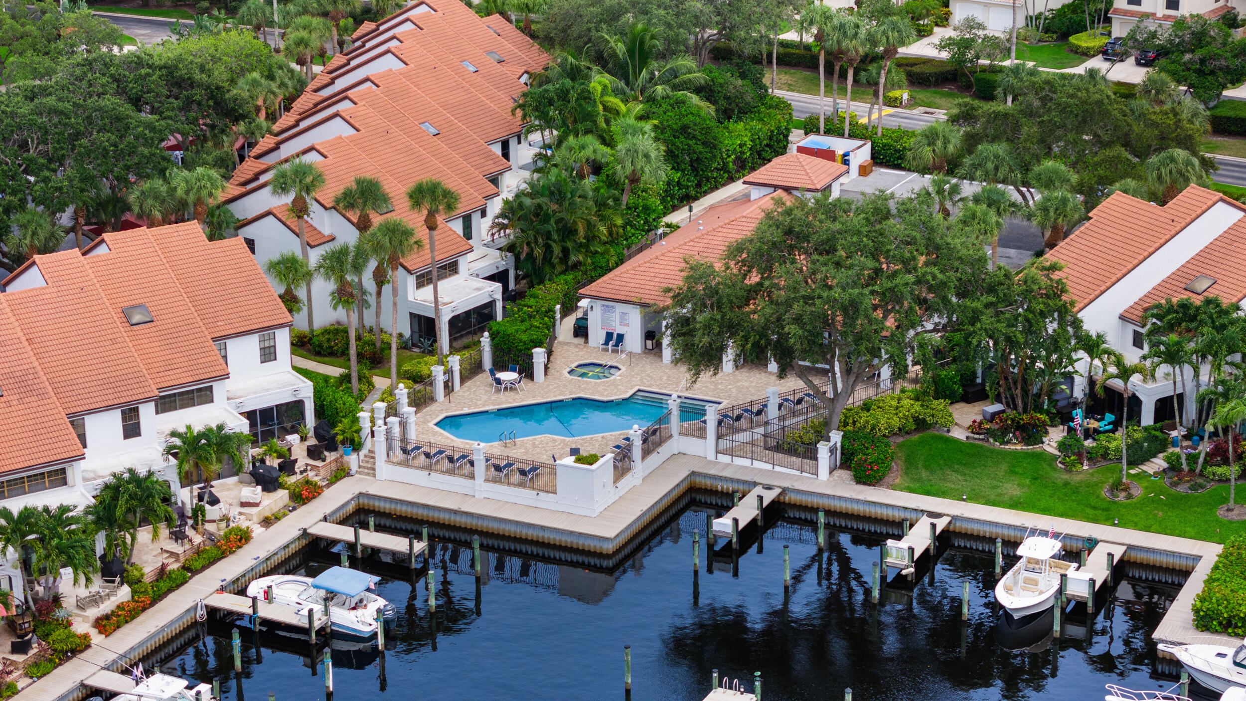 2280 Treasure Isle Drive A82