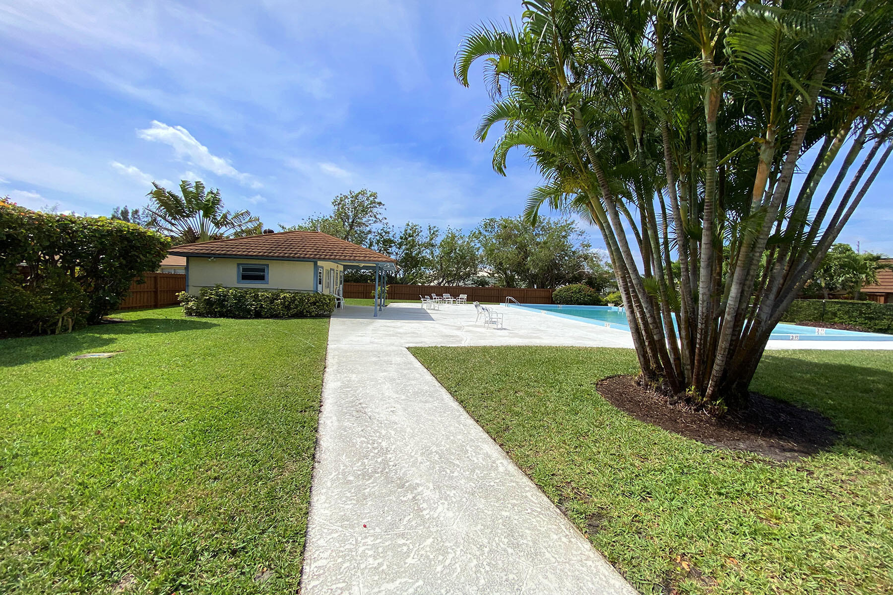 3900 County Line Road 8c