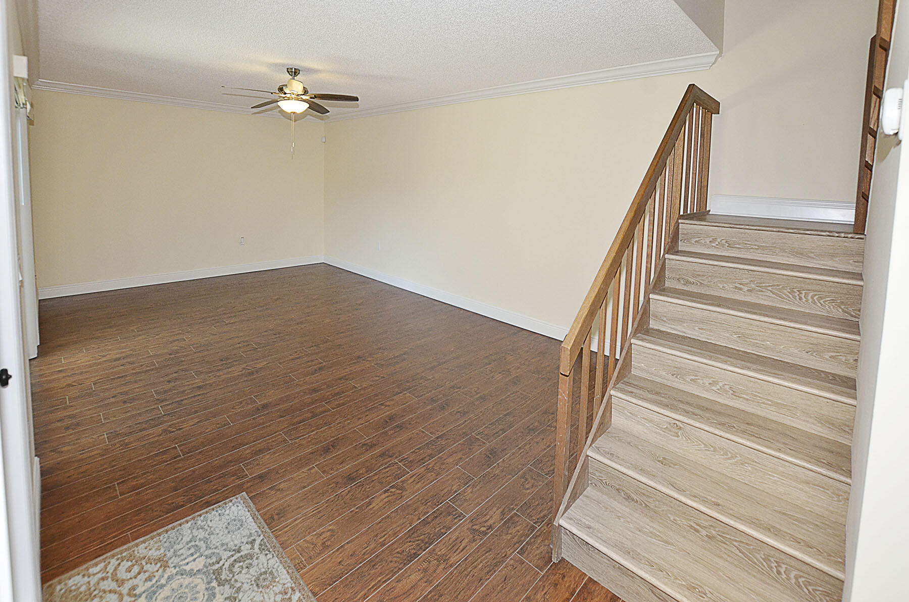 3900 County Line Road 8c