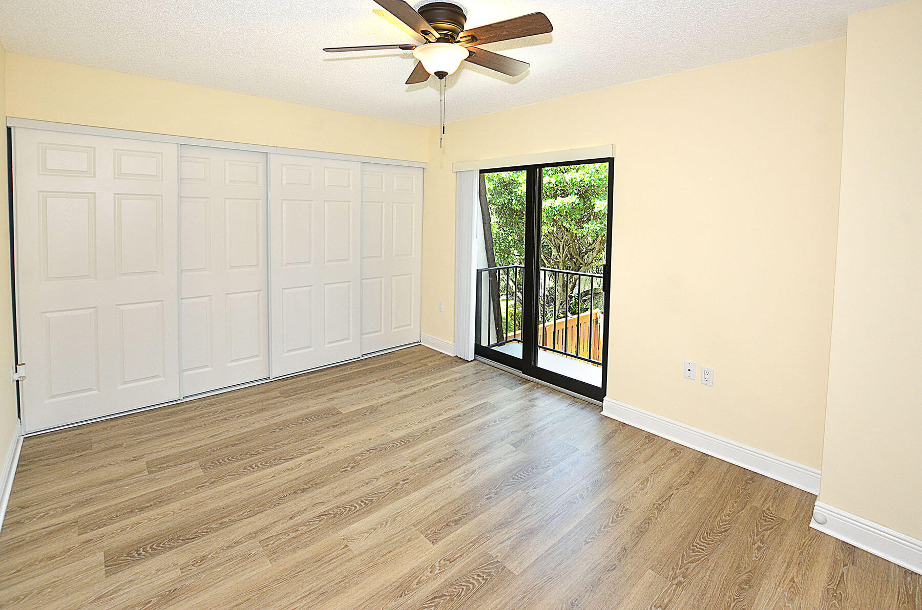 3900 County Line Road 8c