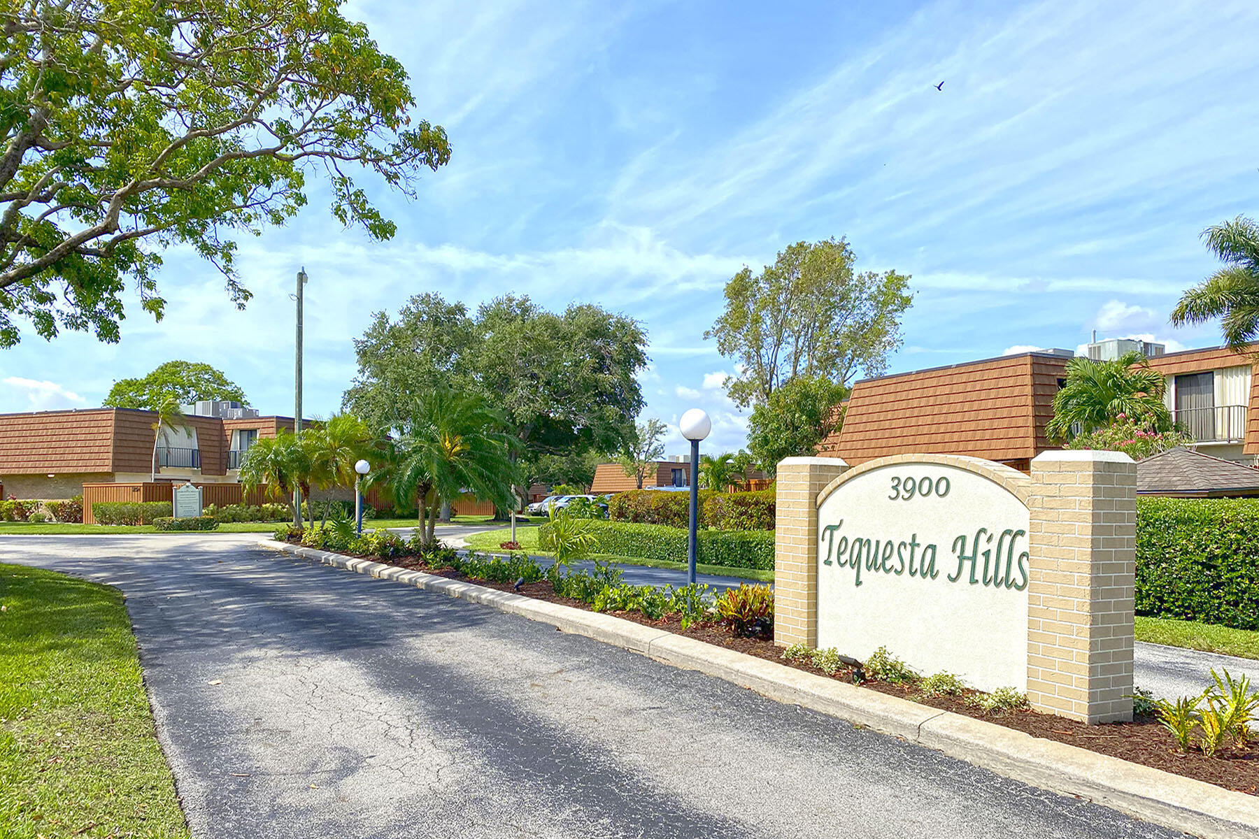 3900 County Line Road 8c