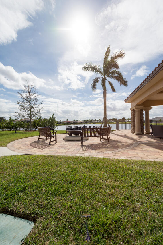 10171 SW Coral Tree Cir