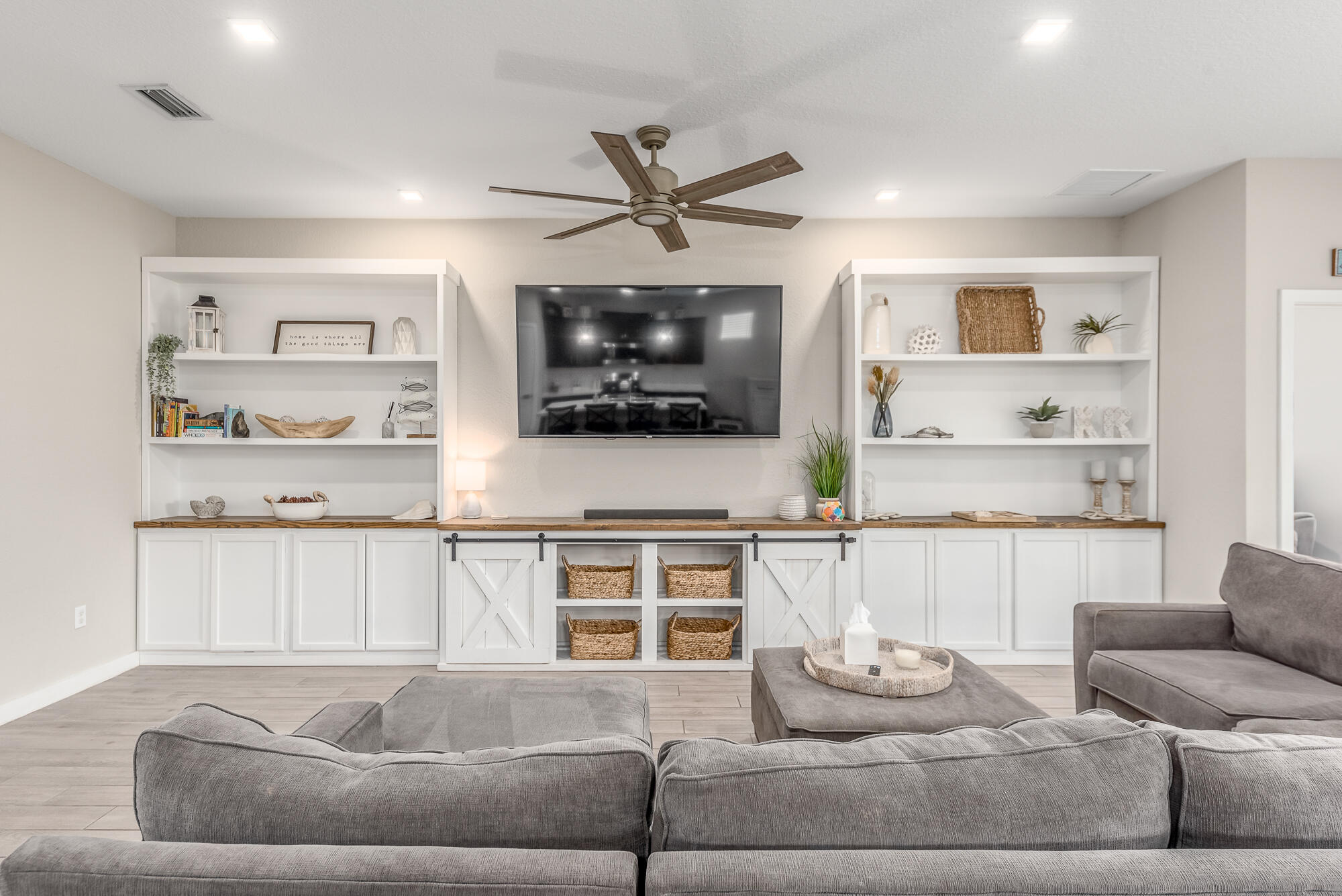 3490 SW Blackberry Lane