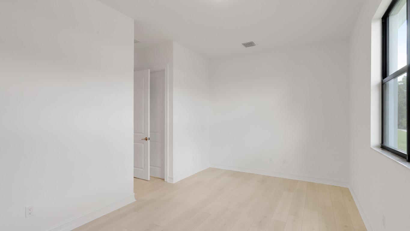 5358 SW Pomegranate Way