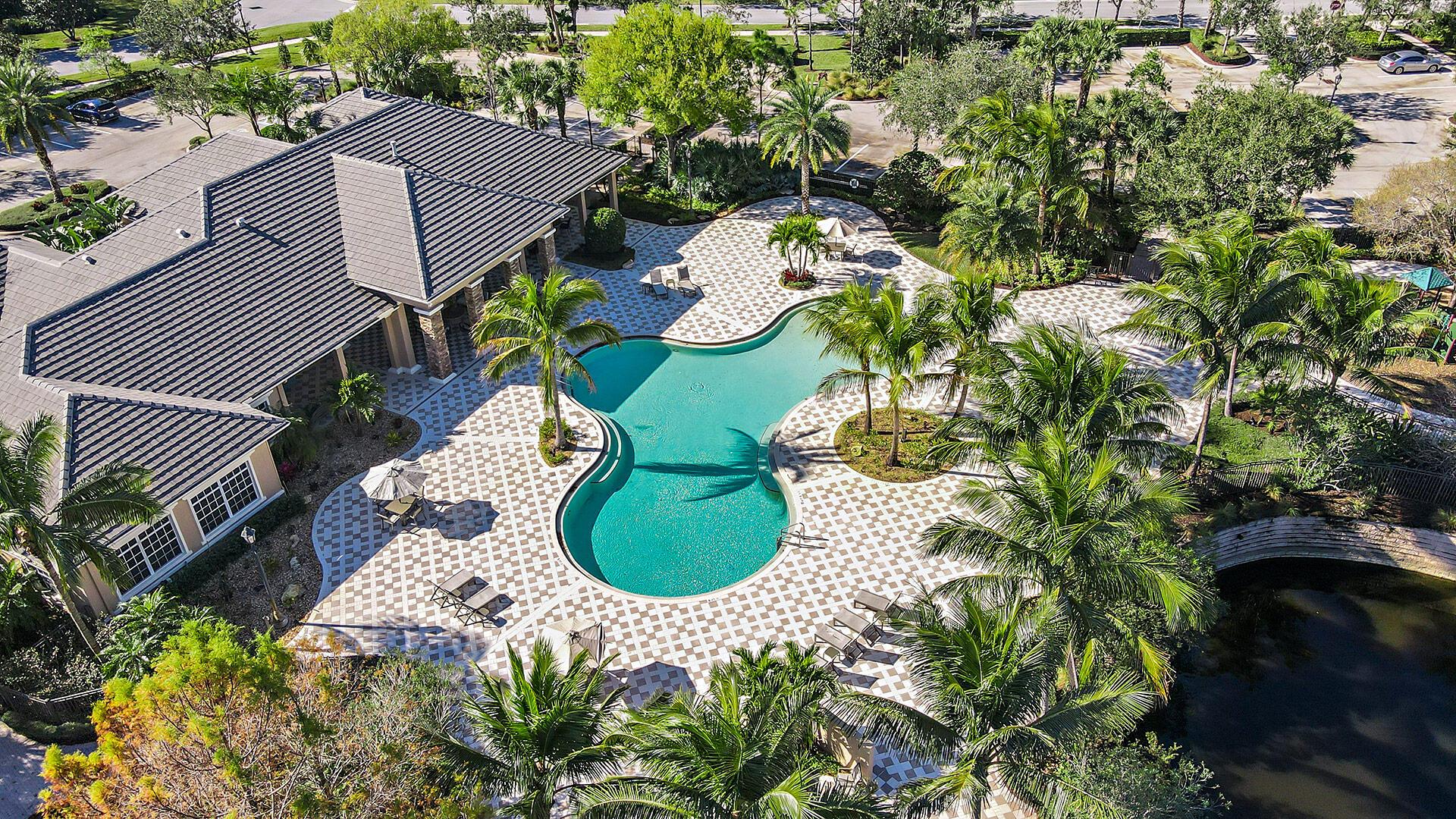 5358 SW Pomegranate Way