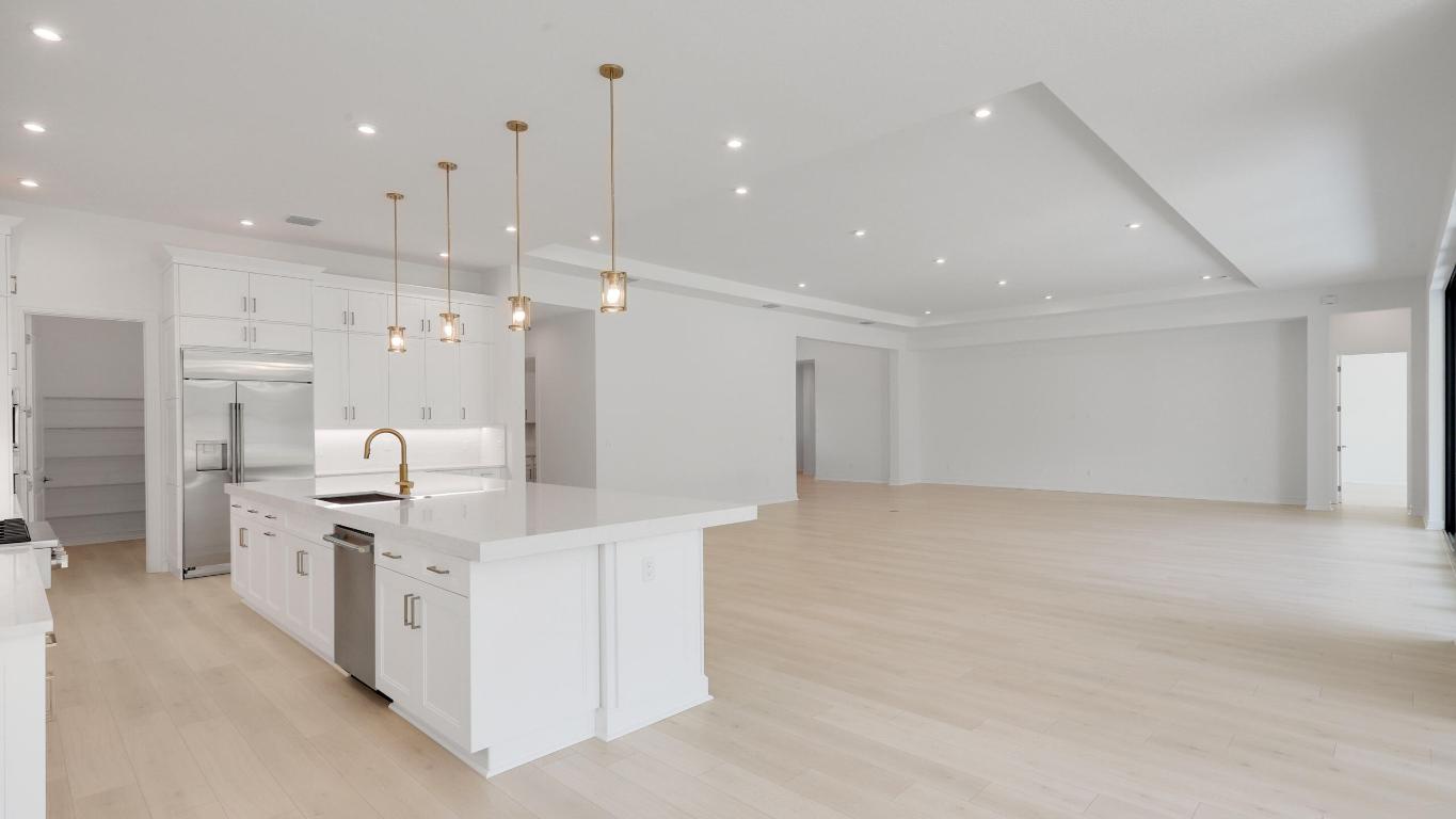 5358 SW Pomegranate Way