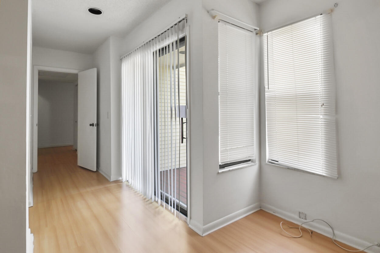 1538 Shaker Circle