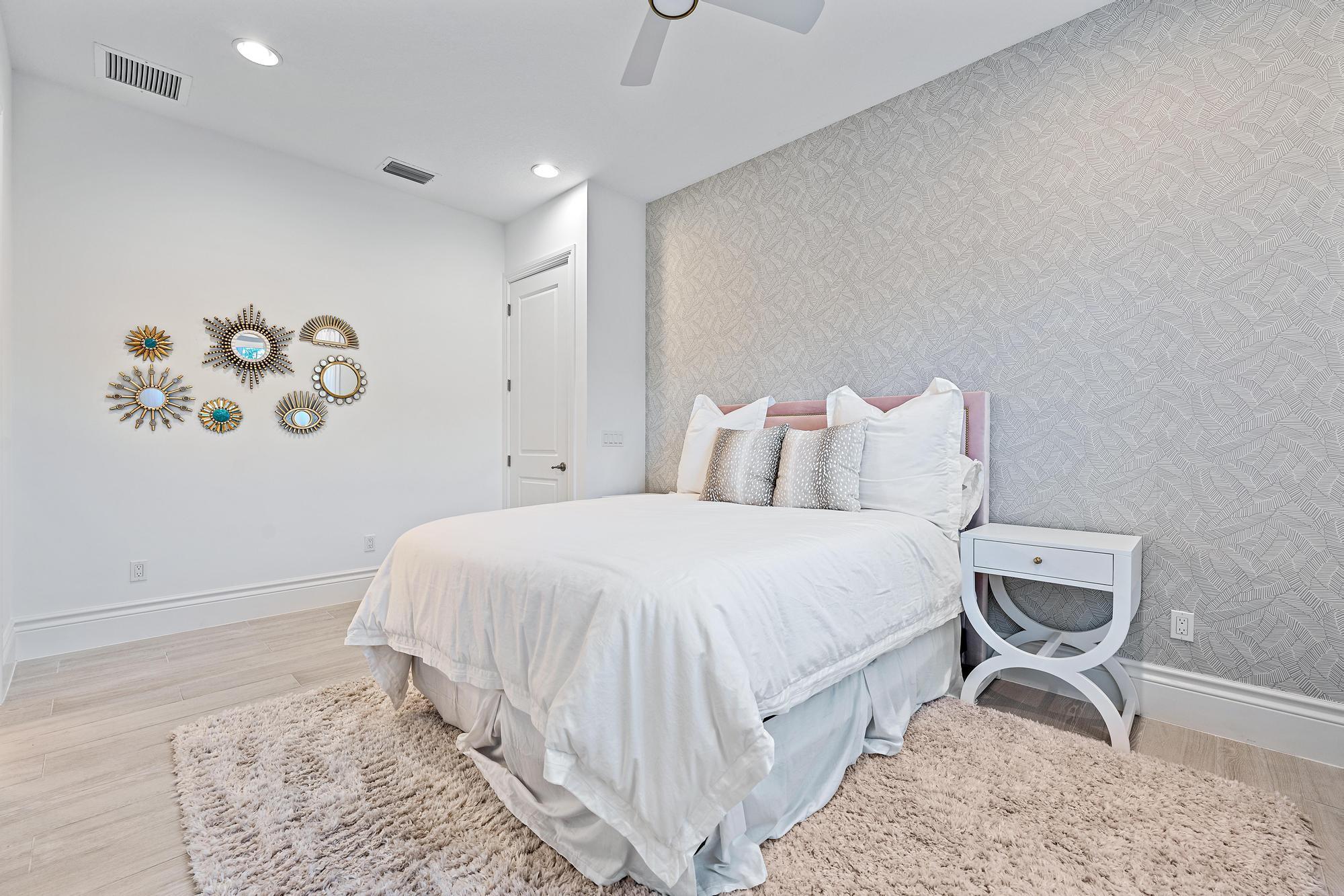 10096 Calabrese Trail