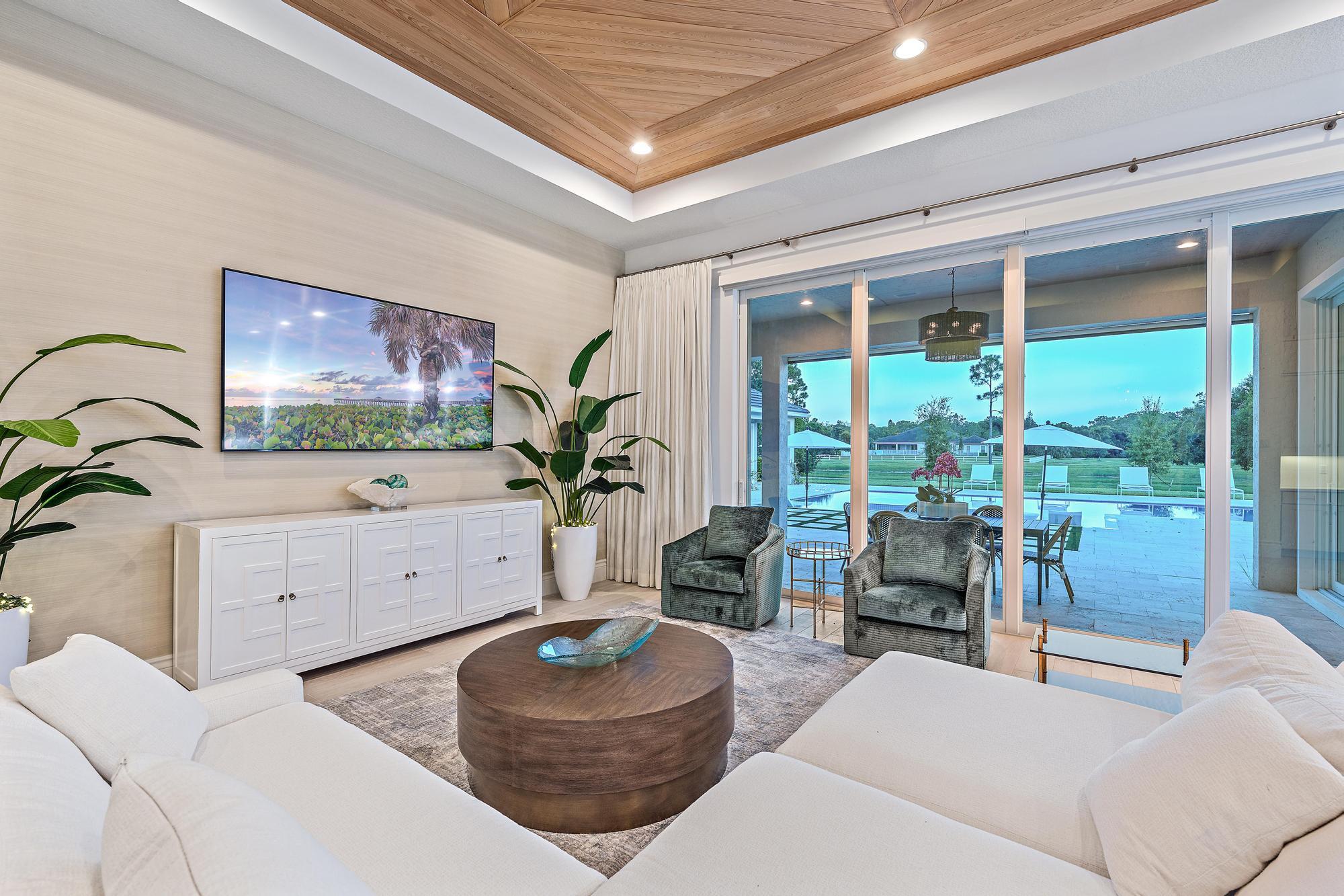 10096 Calabrese Trail