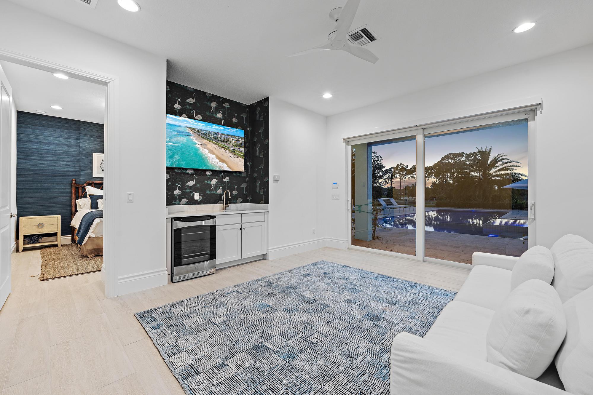 10096 Calabrese Trail