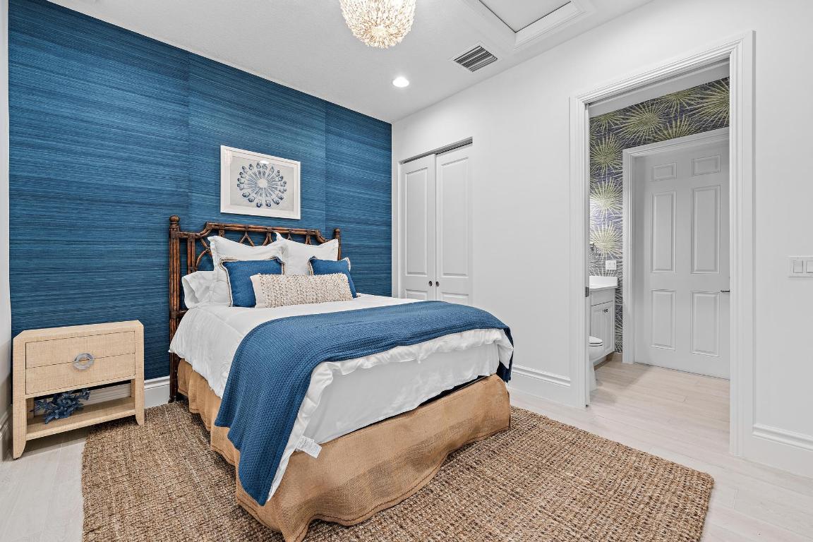 10096 Calabrese Trail