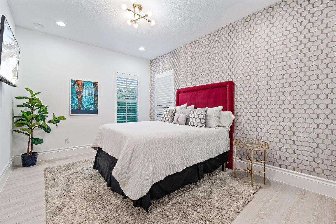 10096 Calabrese Trail