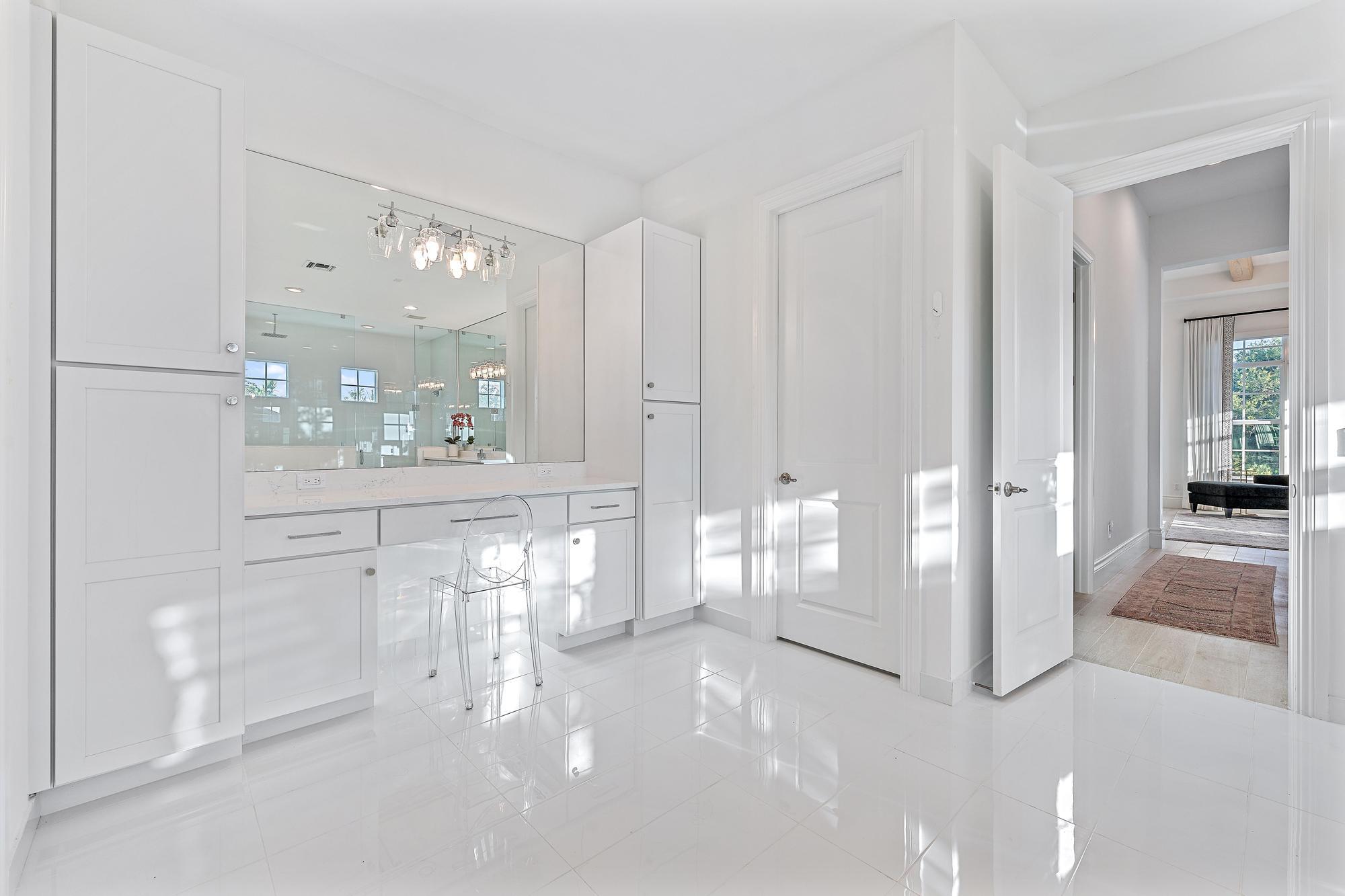 10096 Calabrese Trail