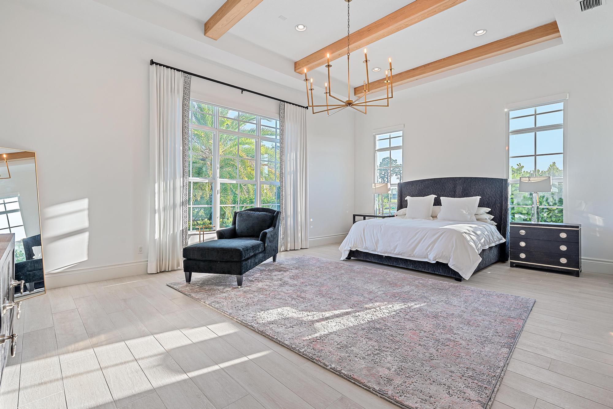 10096 Calabrese Trail