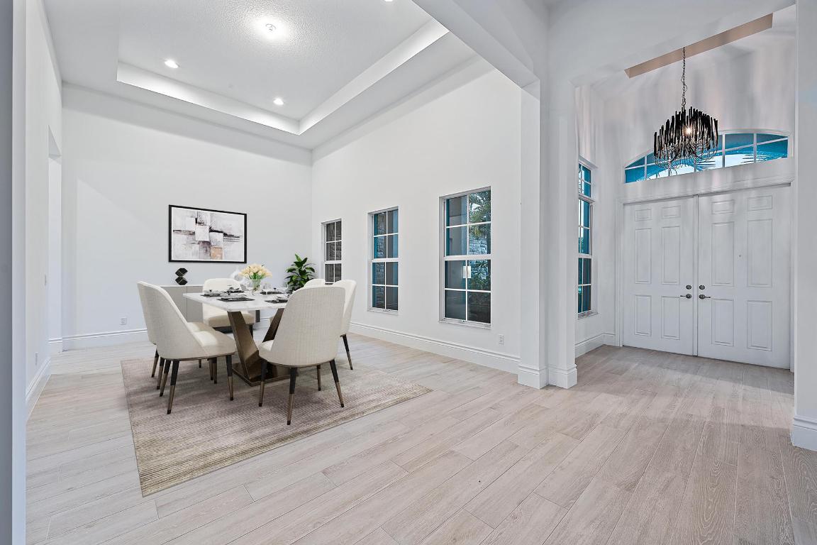 10096 Calabrese Trail