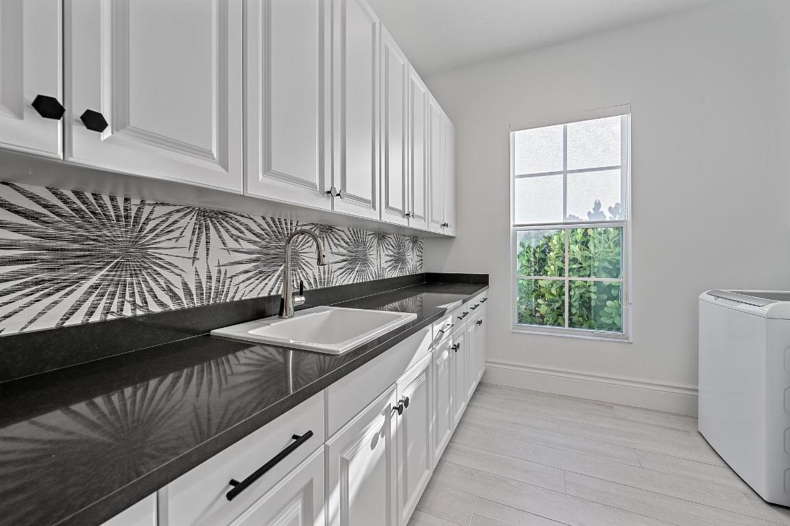 10096 Calabrese Trail