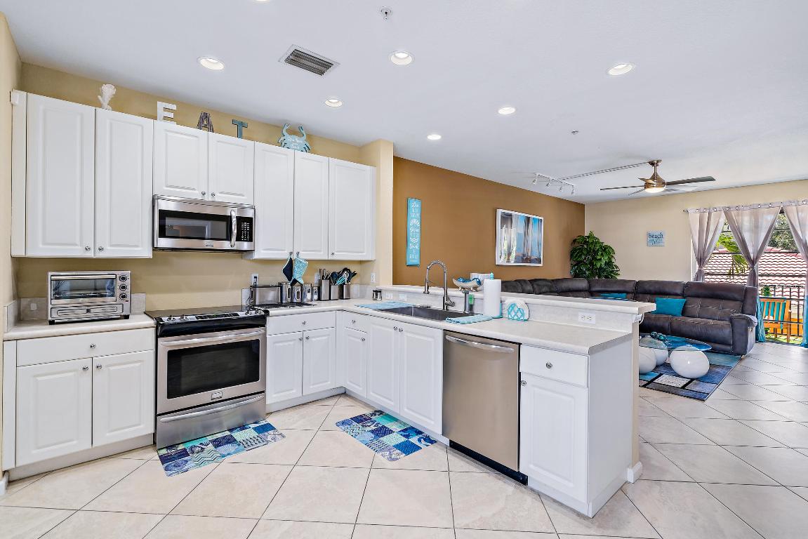 159 Greenwich Circle