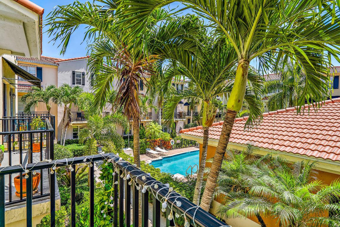 159 Greenwich Circle