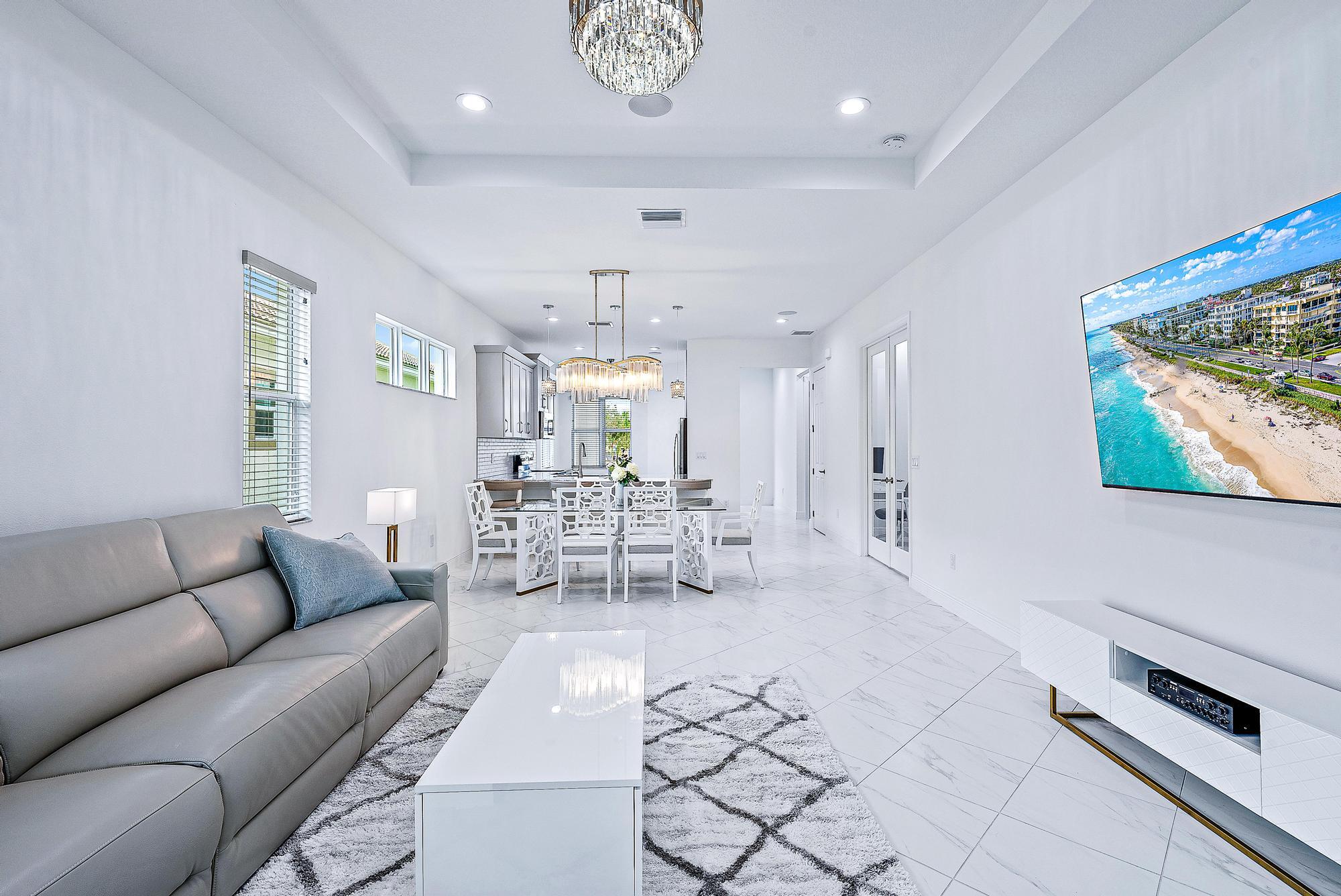 11587 SW Visconti Way