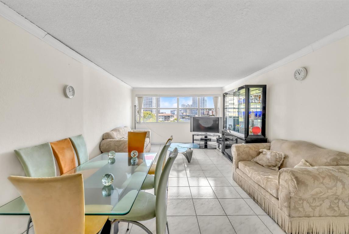 111 Golden Isles Drive C9